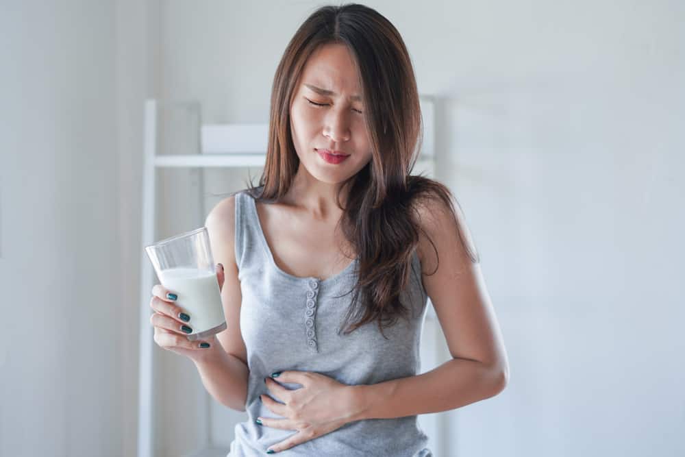 حساسية الحليب ، هل يمكن أن تظهر في مرحلة البلوغ وما أعراضها؟