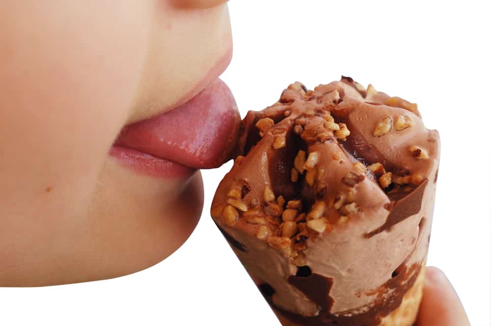 Come può la lingua percepire il sapore del cibo, sia salato che dolce?