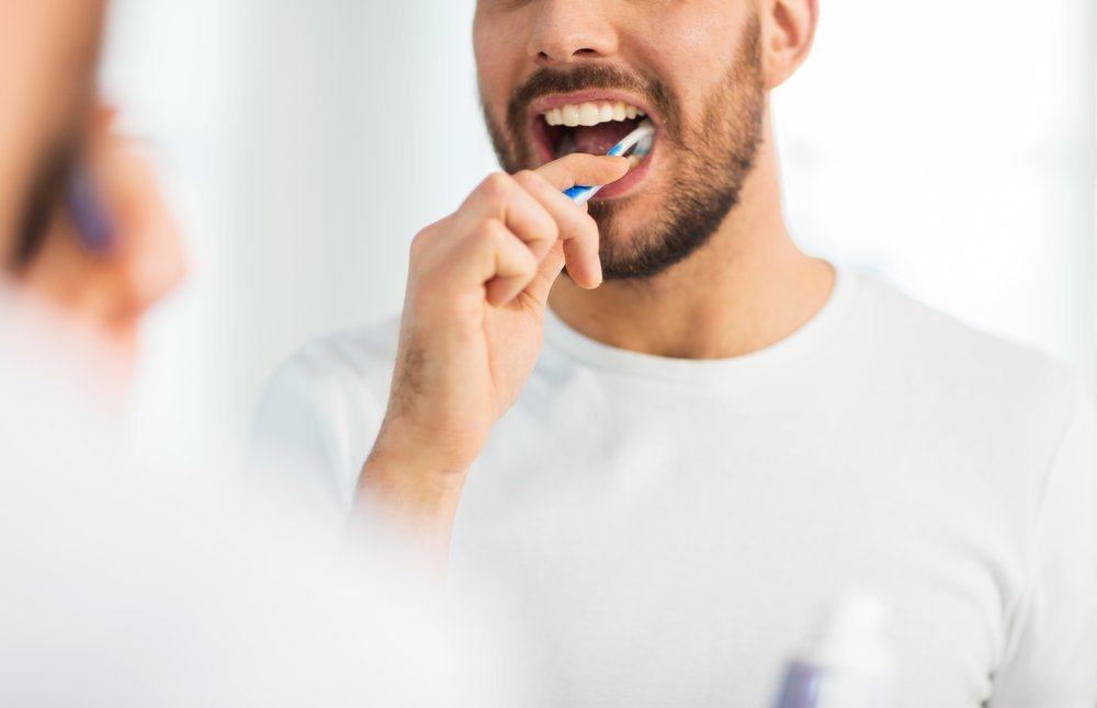 I 9 errori più comuni che fai con lo spazzolino da denti