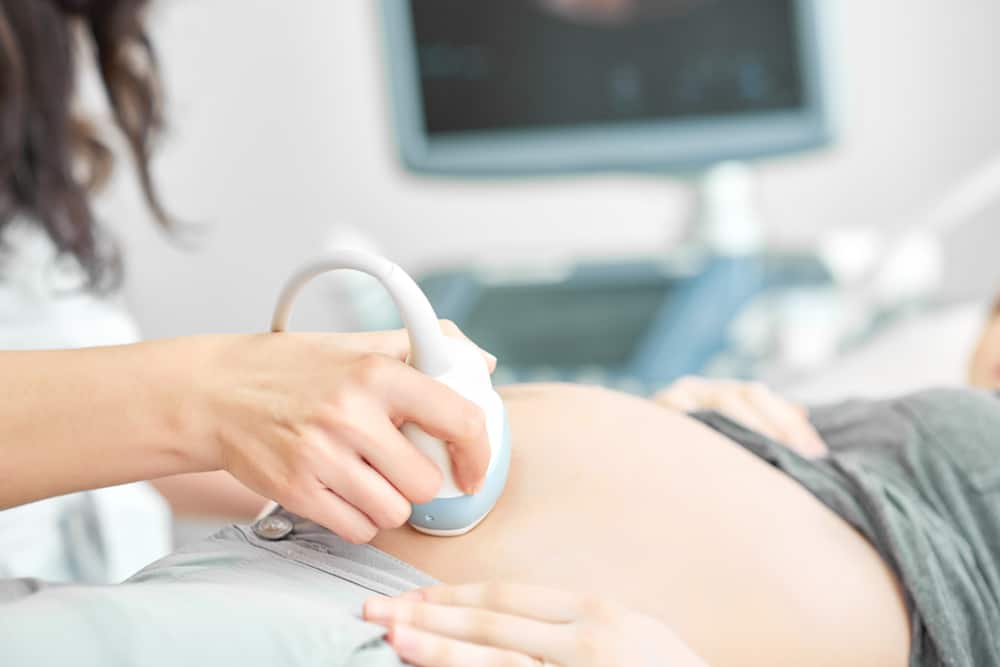 يجب ، كم مرة يجب على النساء الحوامل الموجات فوق الصوتية؟