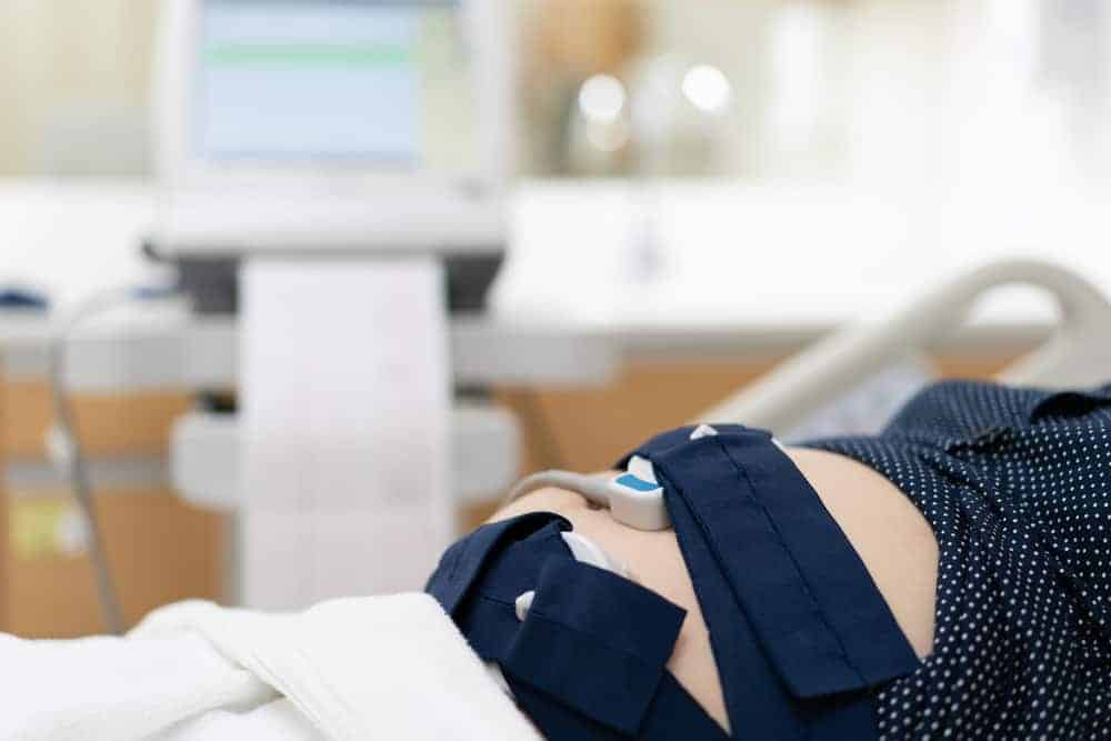 Kenali Kardiotokografi (CTG), Memeriksa Kadar Jantung Bayi di rahim