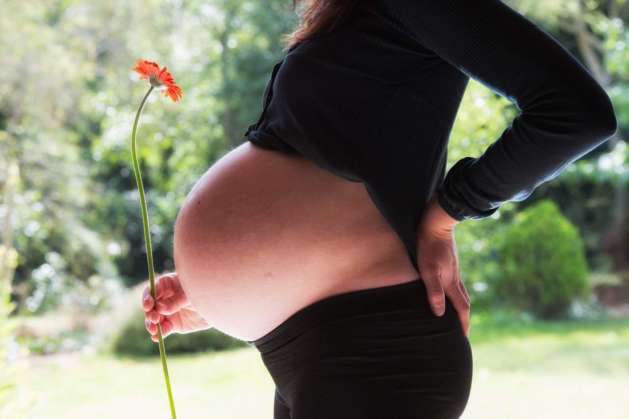 14 خطأ ترتكبه النساء في كثير من الأحيان أثناء الحمل