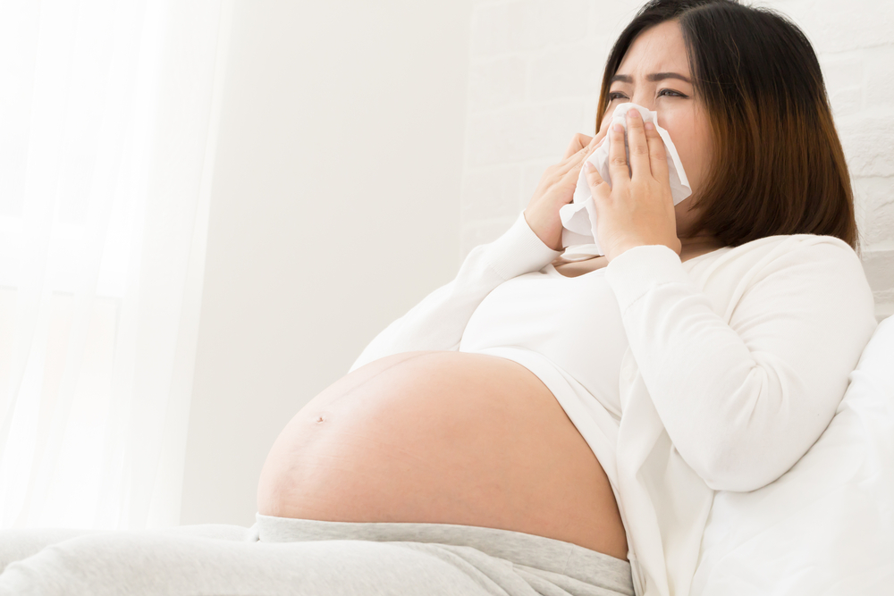 Ibu Sering Bersin Semasa Kehamilan, Adakah Berbahaya Bagi Bayi Di Dalam Rahim?