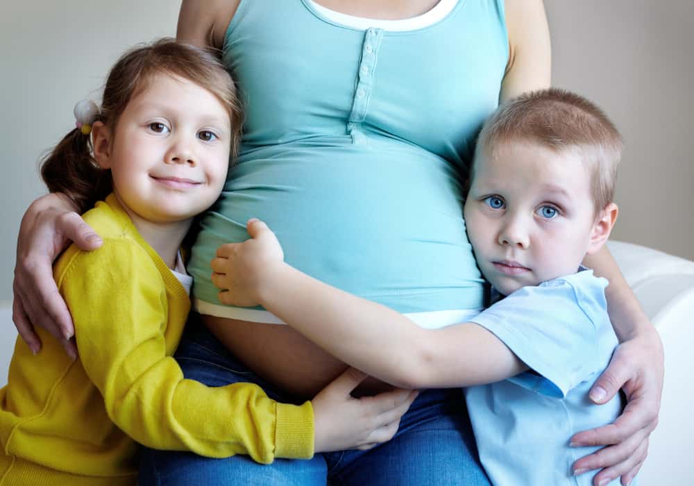 La distanza della gravidanza è troppo vicina è rischiosa per la madre e il bambino
