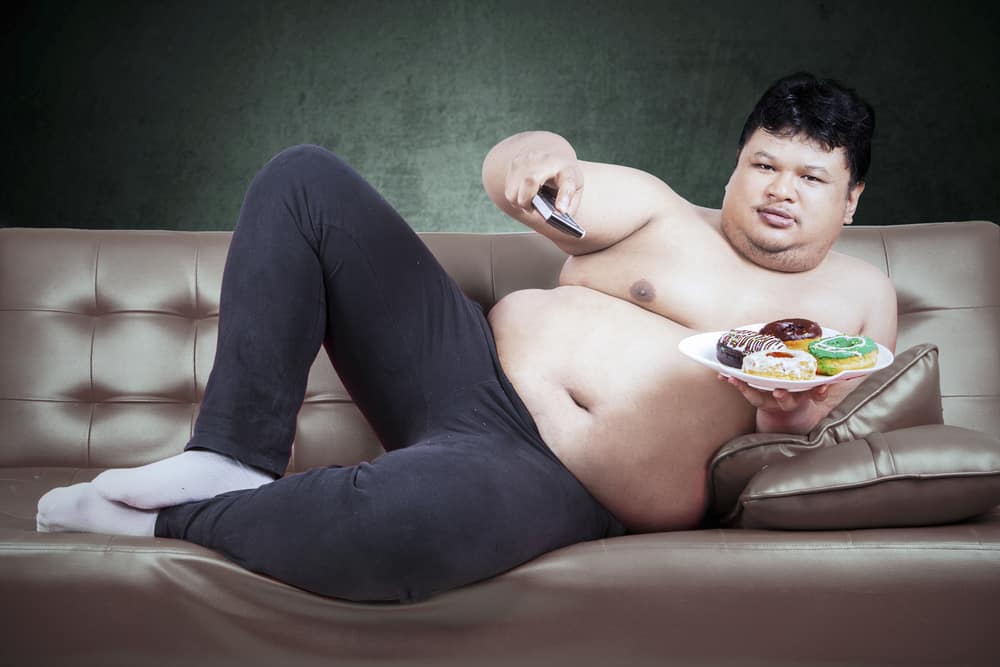 9 pericoli dell'obesità di cui devi essere consapevole