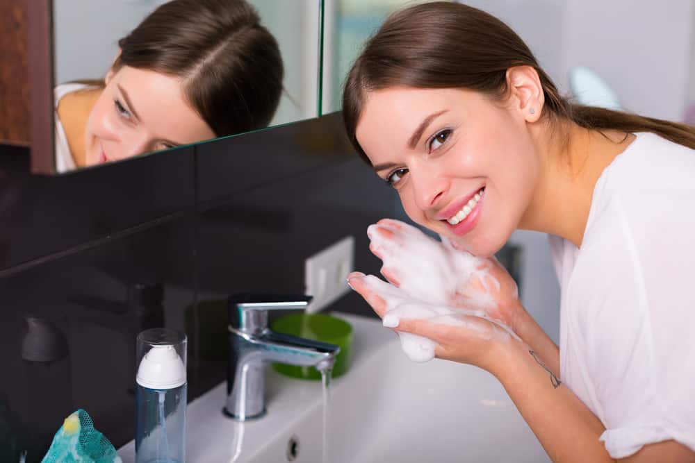 كيف تختار صابون الوجه المناسب؟