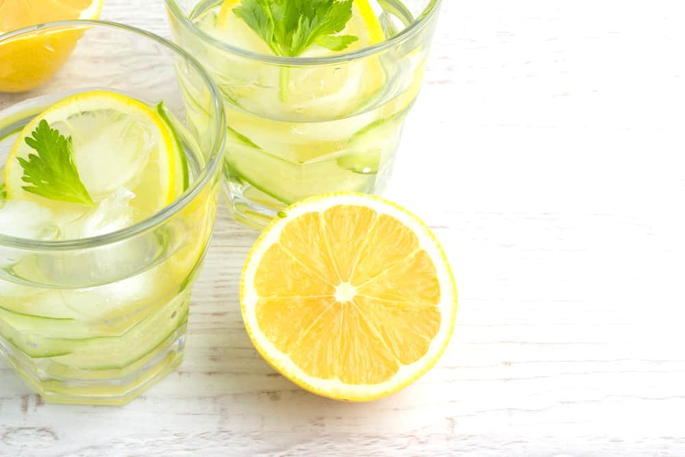 Dikkat, limonlu su içmek ülser semptomlarını kötüleştirebilir
