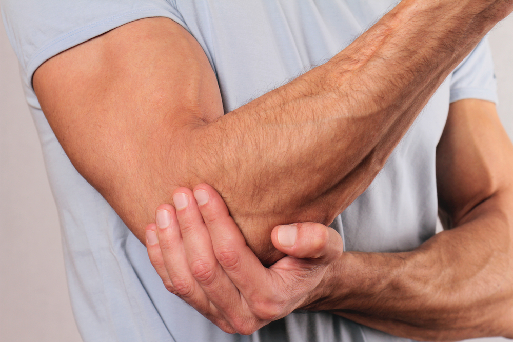 Forte dolore al gomito? Attenzione alla lesione del gomito da iperestensione!