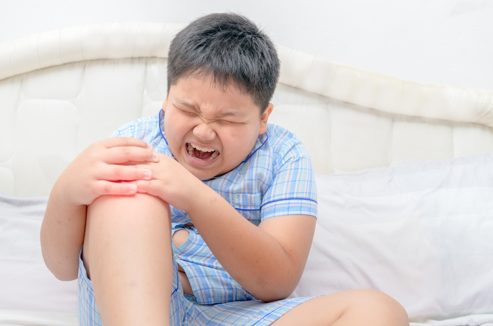 4 cause di dolore articolare nei bambini e il modo giusto per superarlo