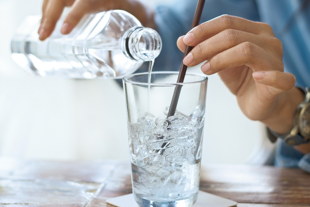 Puoi bere acqua fredda se hai un'ulcera?