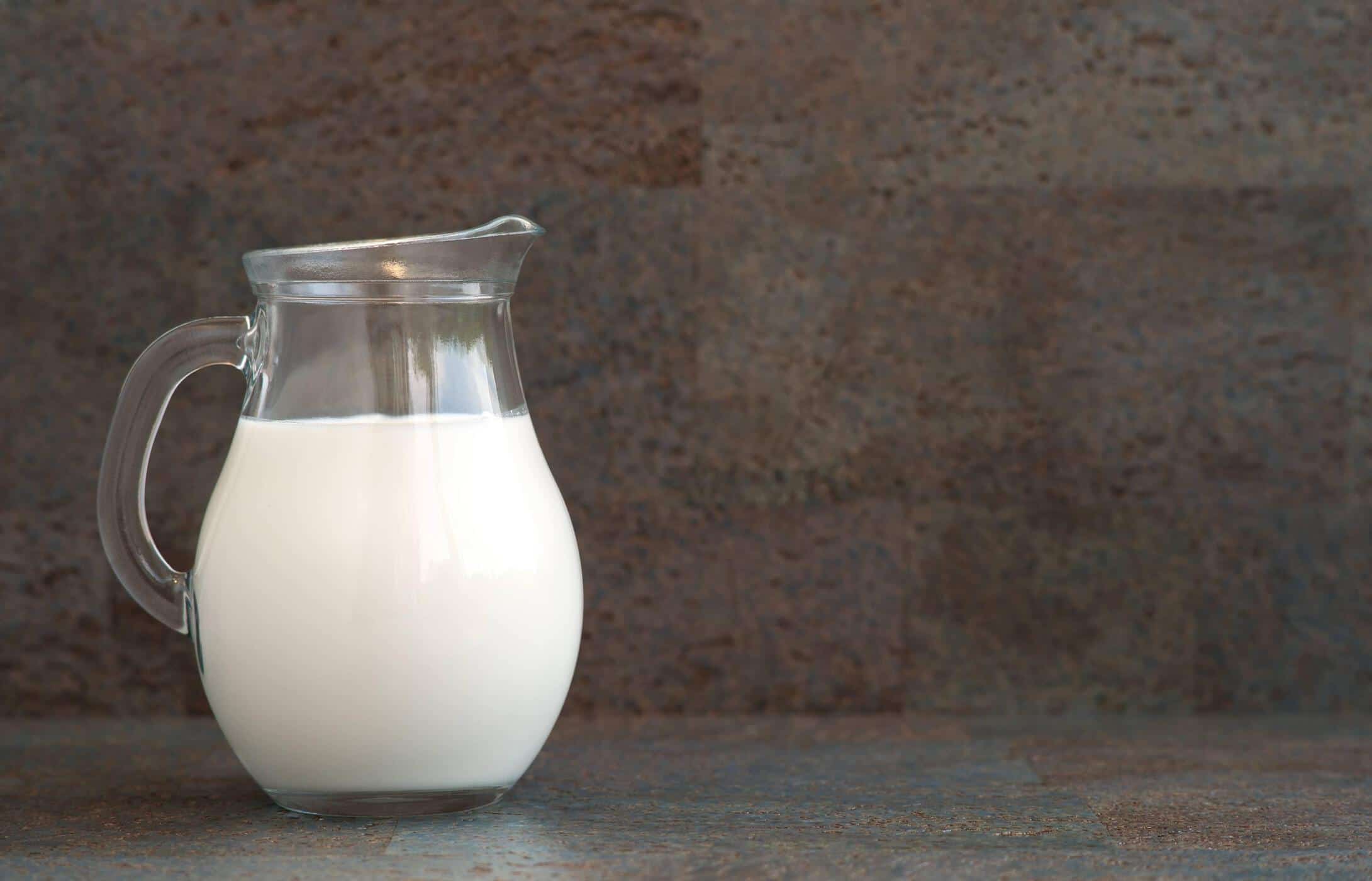 Varie sul latte a basso contenuto di lattosio