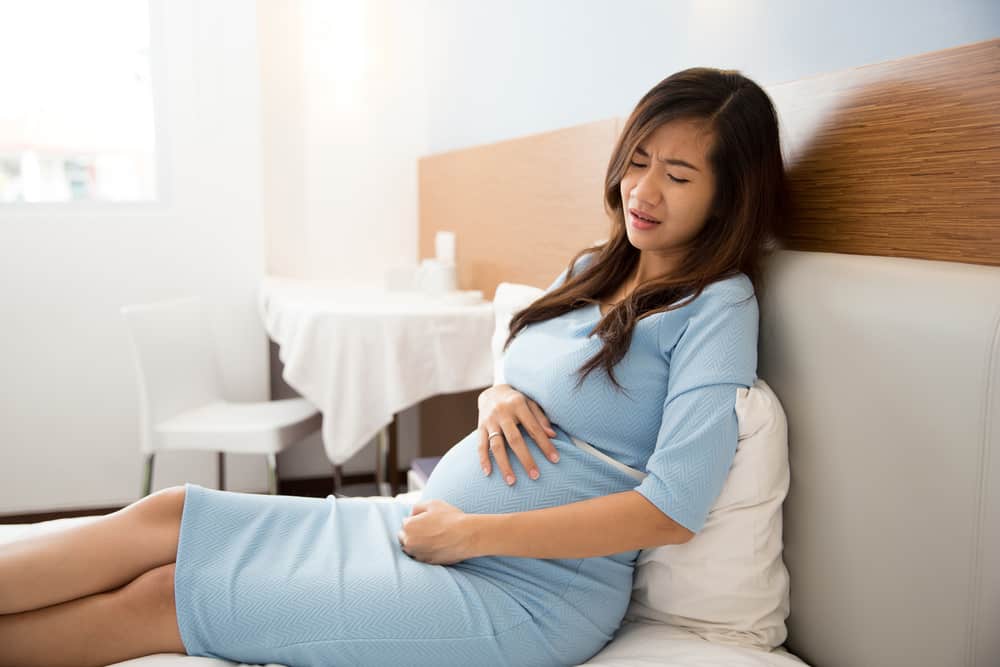 الأسباب والأعراض وكيفية التغلب على القرحة عند النساء الحوامل