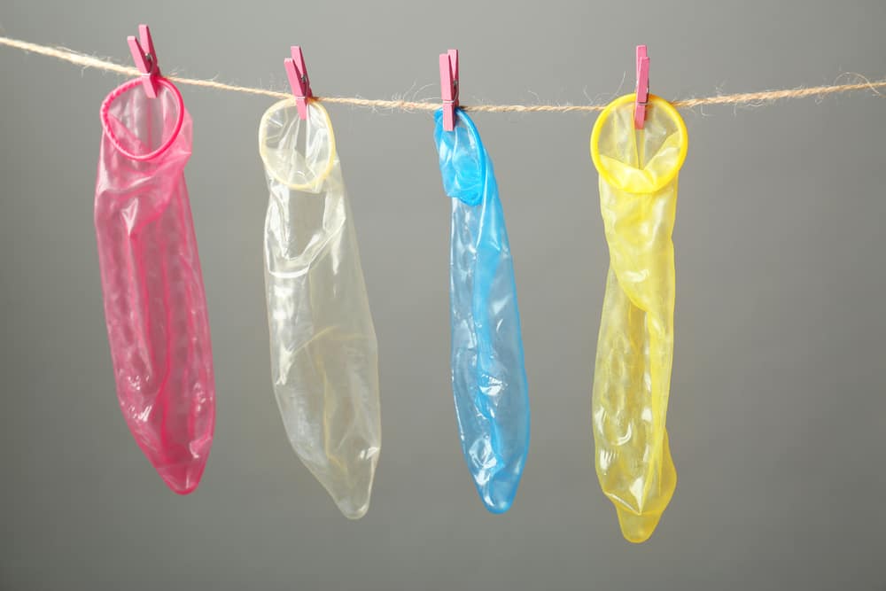 يتم استخدام الواقي الذكري مرتين ، ما هي المخاطر المحتملة؟