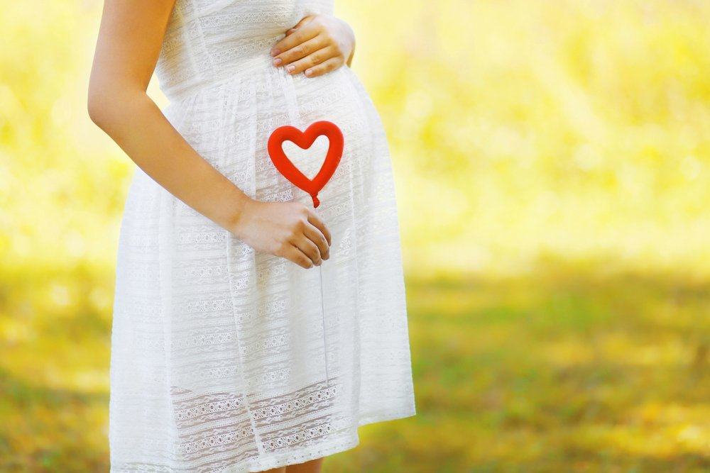 สาเหตุและอันตรายของเอชไอวี/เอดส์ในหญิงตั้งครรภ์ พร้อมคำแนะนำในการตั้งครรภ์อย่างปลอดภัย