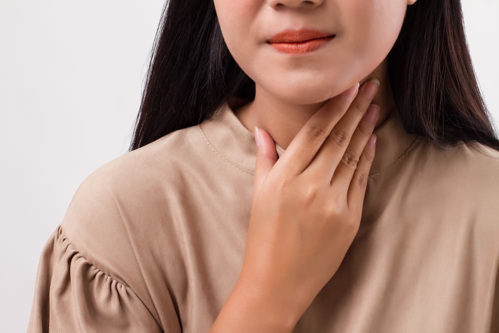 Riconosci le cause dei calcoli tonsillari e come prevenirli