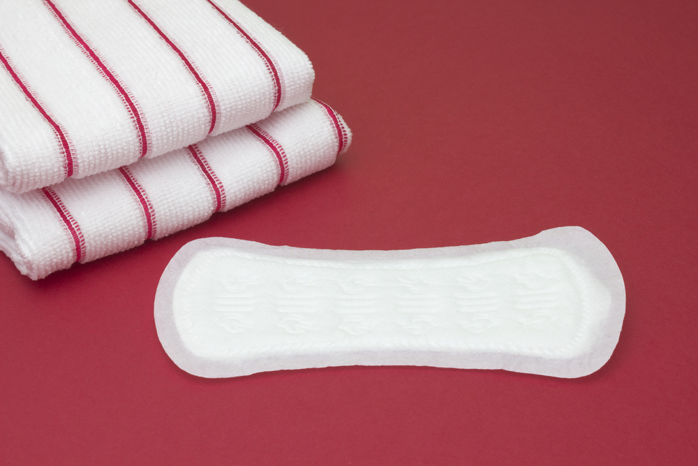 È meglio usare assorbenti in tessuto o assorbenti usa e getta?
