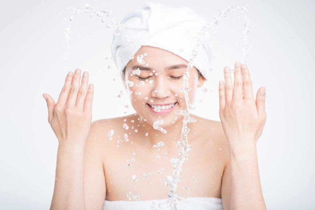 8 Langkah Mencuci Muka Dengan Betul Sekiranya Anda Mempunyai Kulit Berminyak