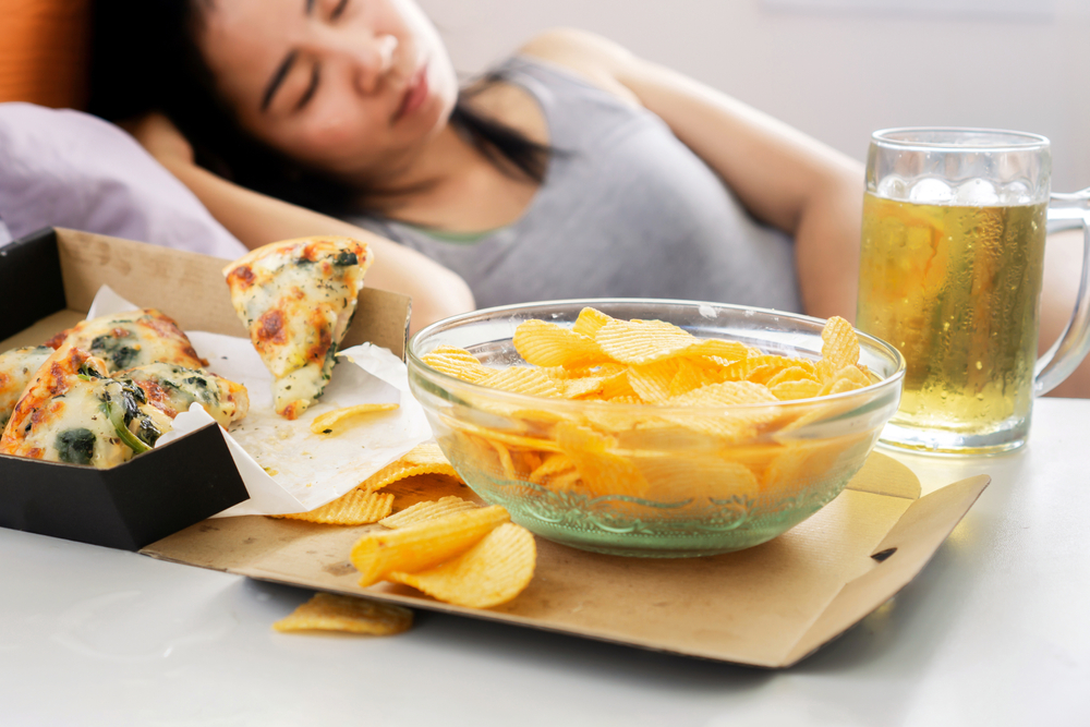 4 ผลกระทบด้านลบของการนอนทันทีหลังรับประทานอาหาร