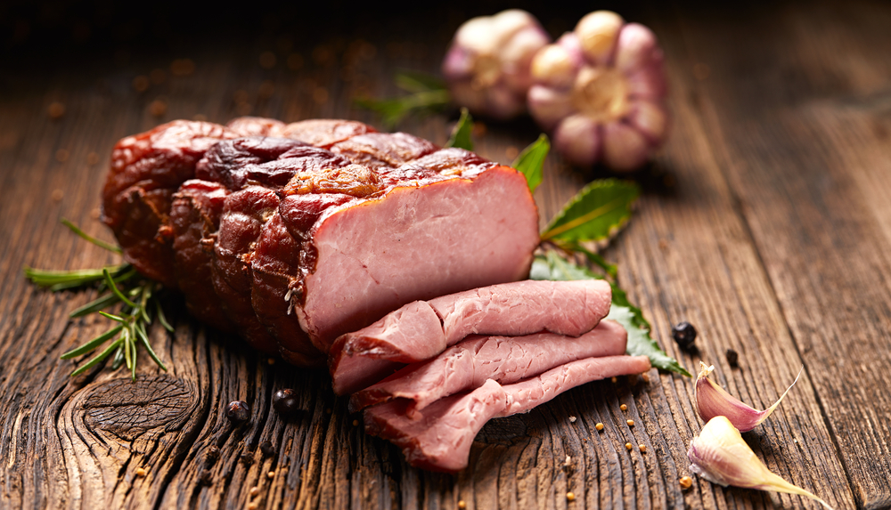 È buono mangiare carne affumicata, ma sano o no, sì?