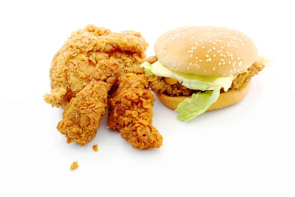 Hamburger vs pollo fritto: qual è più sano?