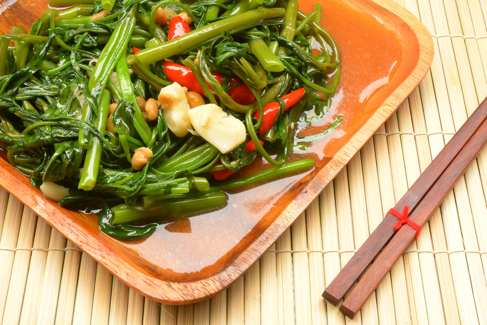 3 وصفات لذيذة من Kangkung ليست خضروات فقط
