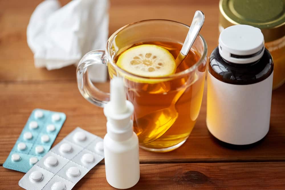 Va bene prendere la medicina con il tè?