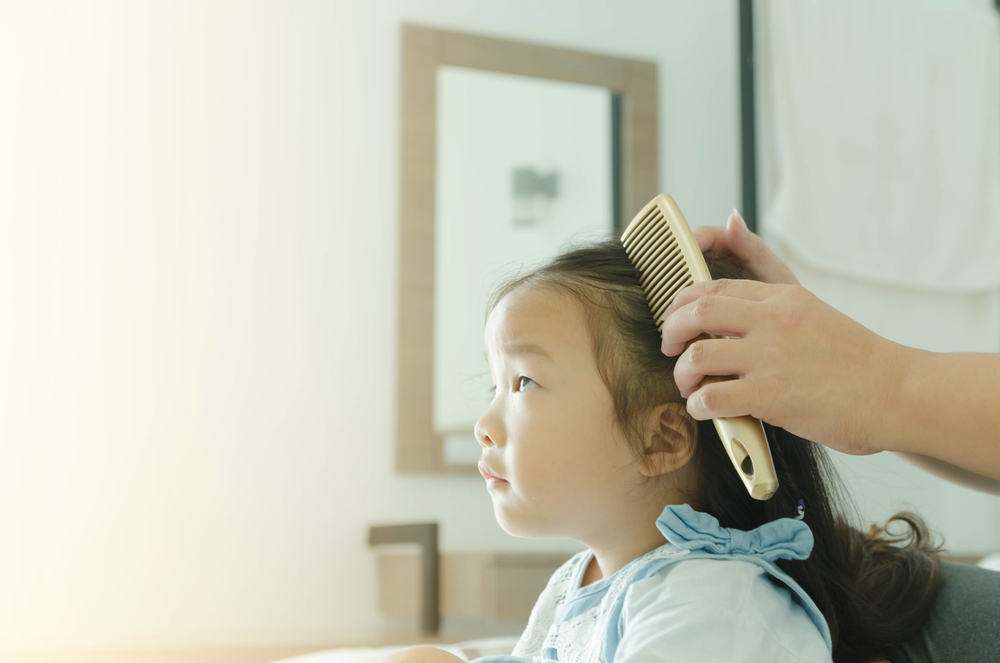 4 Punca Rambut Beruban pada Kanak-kanak, Plus Cara Mengatasinya
