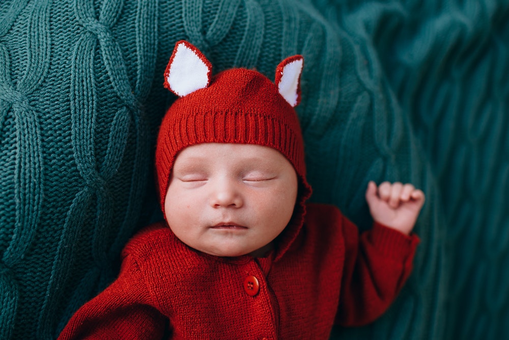 神話または事実：赤ちゃんのベレカンの目は母乳を落とすことができますか？