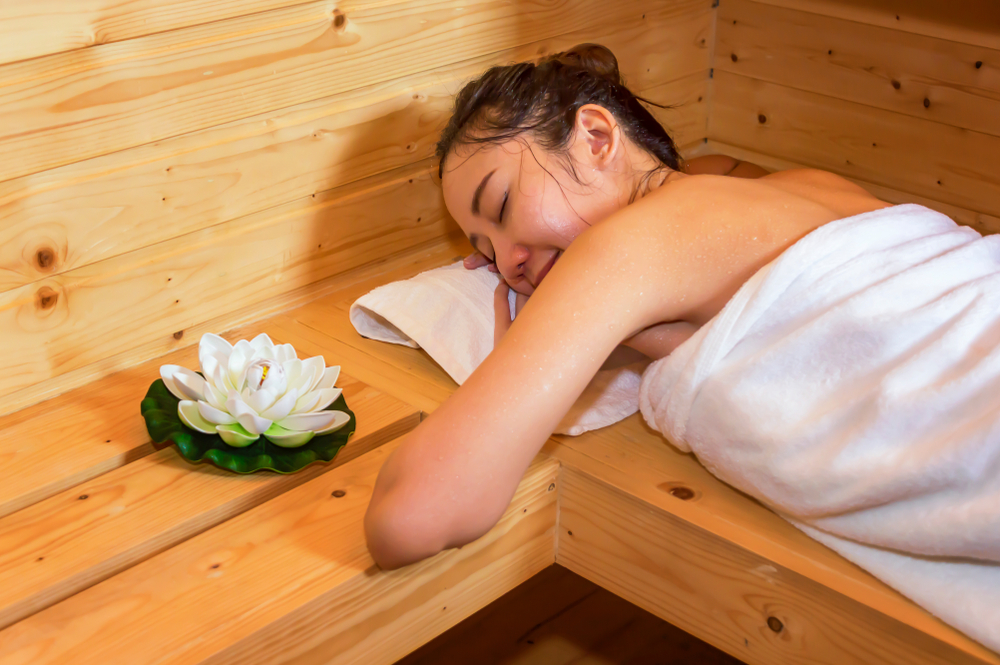 4 effetti collaterali che possono verificarsi se rimani nella sauna