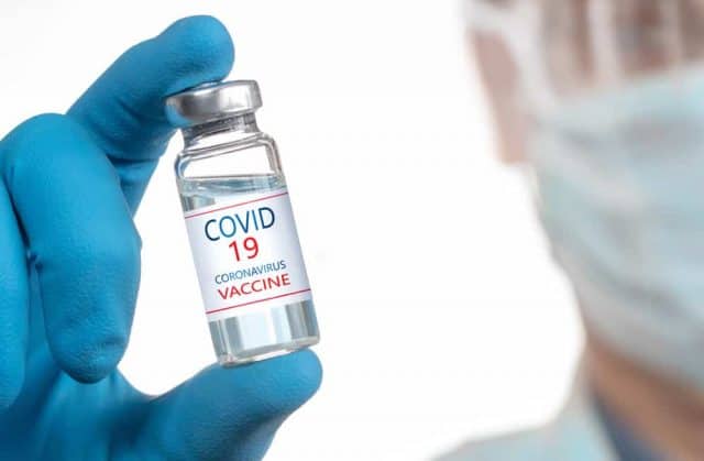 Tutto quello che c'è da sapere sul vaccino COVID-19 di Pfizer