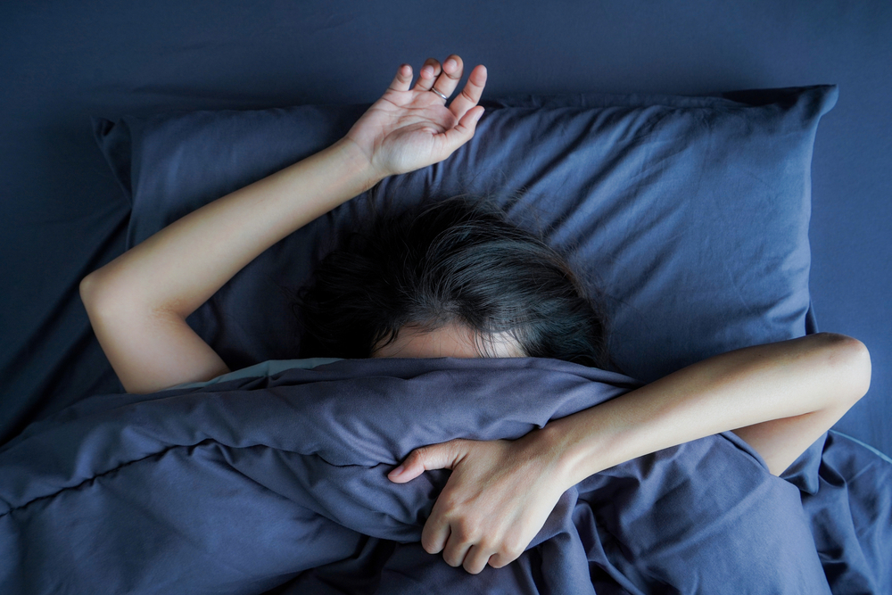 Dai, scopri 4 modi efficaci per svegliare le persone che dormono
